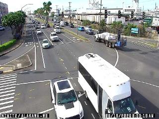 Nimitz Hwy at Alakawa St - Kalihi